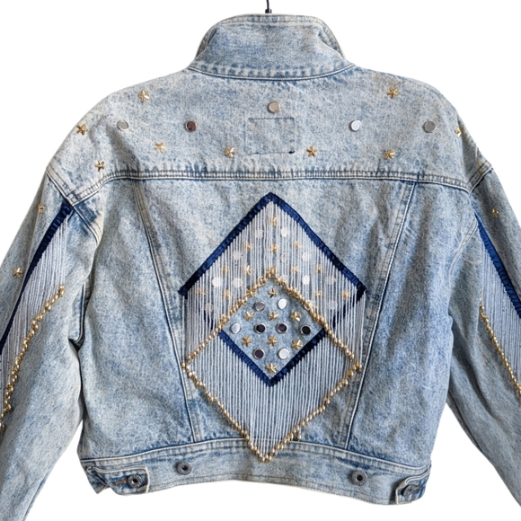 DAKOTA BLUE Vintage 80's Studded Beaded Fringe Cropped Light Wash Denim Jacket - Picture 5 of 14